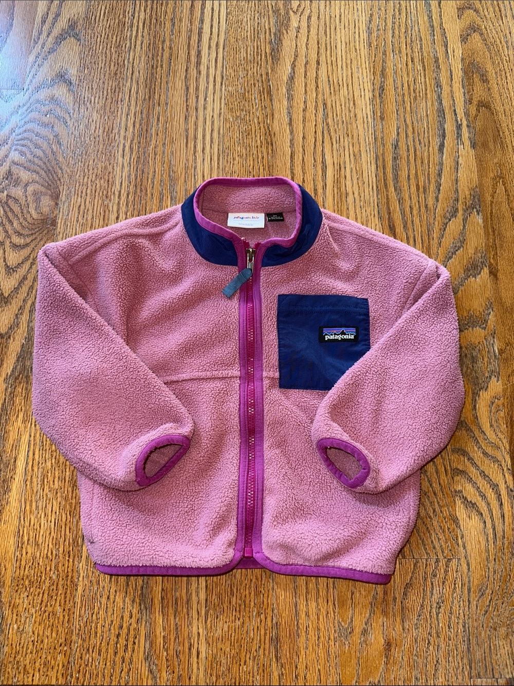 Patagonia Synchilla Pink Fleece Jacket with Navy Pocket - 2T - great condition